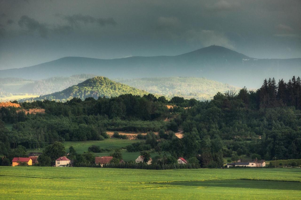 Apartamento Monte Cuma Uroczysko Pod Zamkiem Grodziec Zagrodno Exterior foto